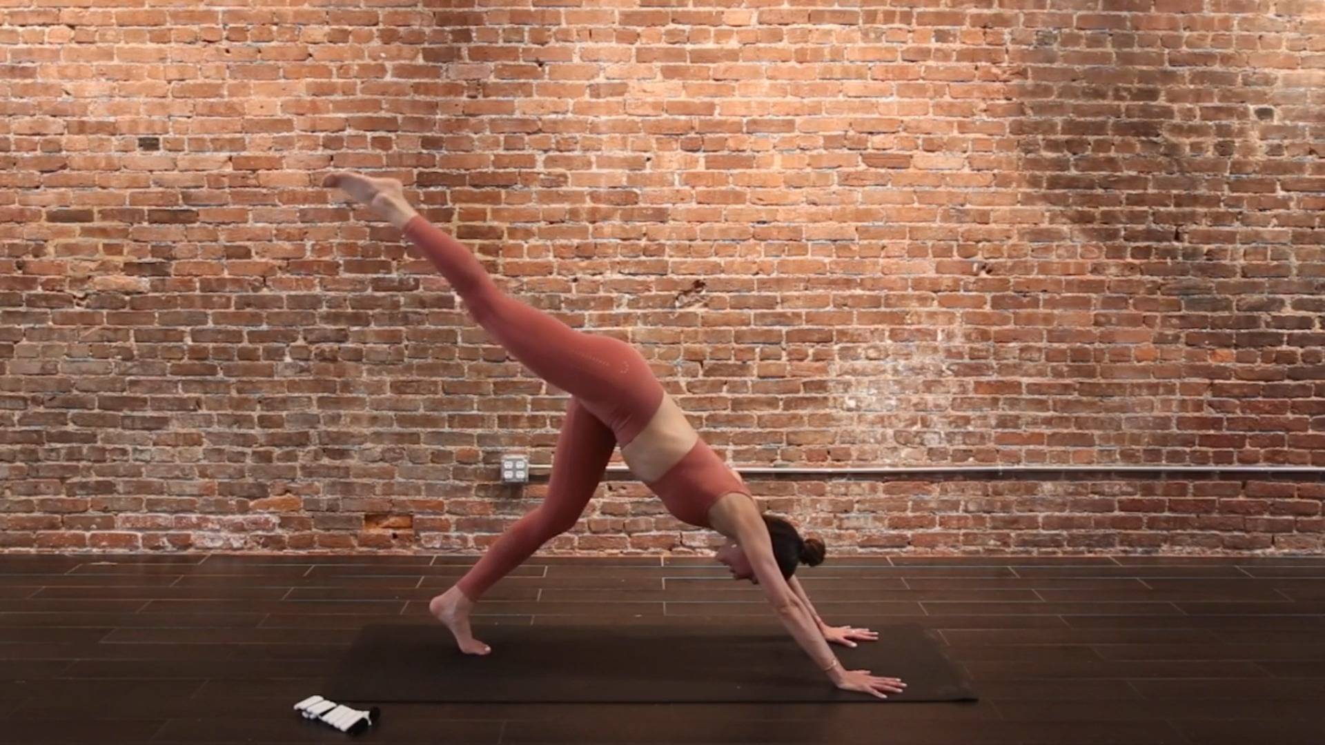 25 Min Ab and Leg Focused Series