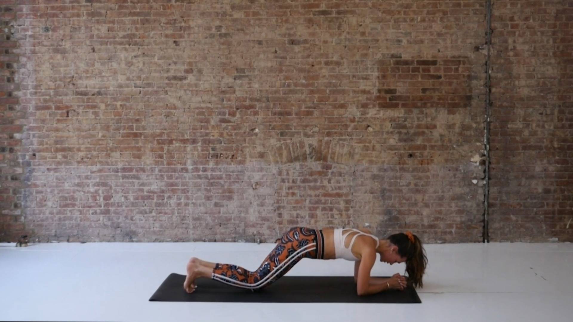 10 Min Power Planking