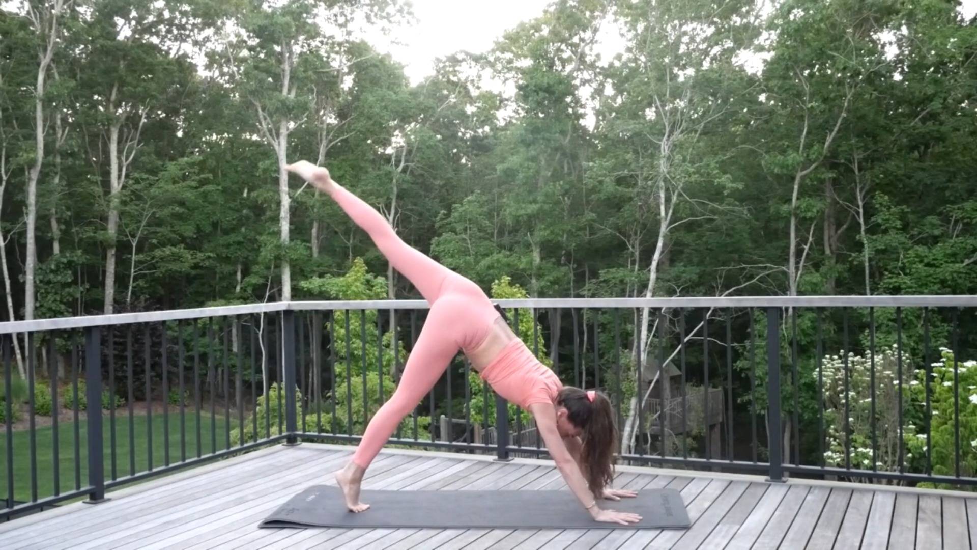16 Min Yoga + Pilates Flow