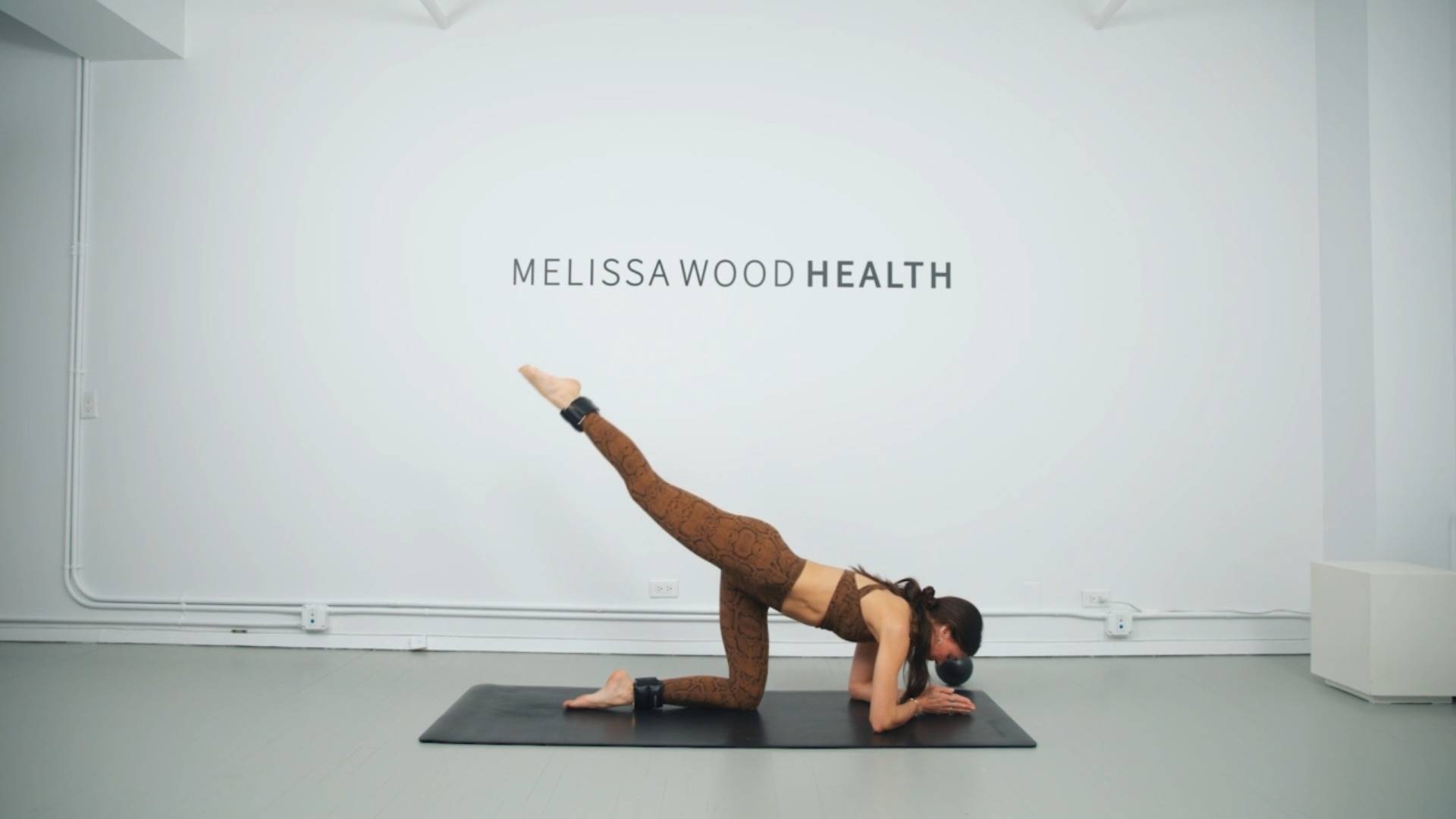 21 Min Abs + Booty