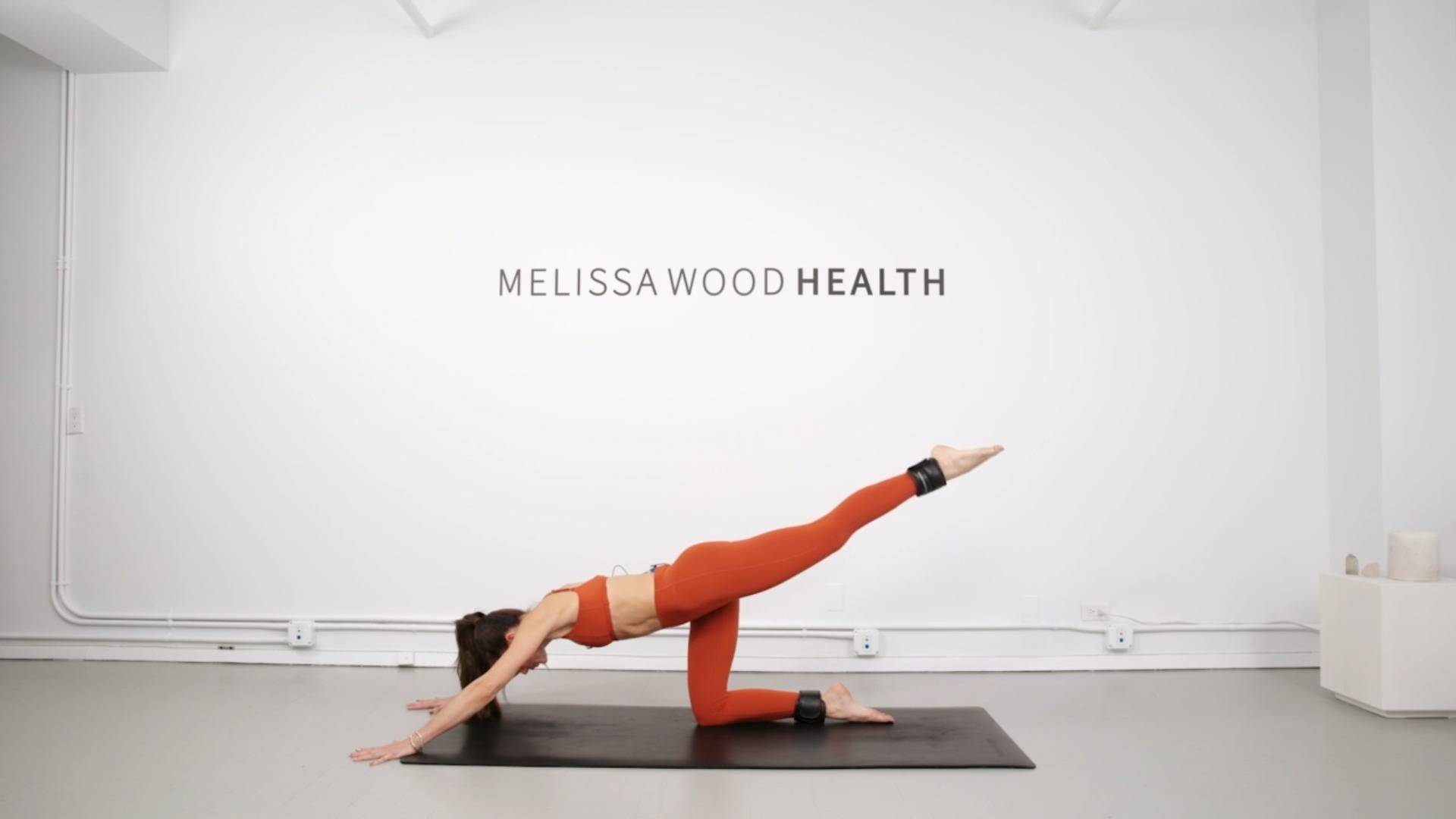 19 Min Abs and Booty