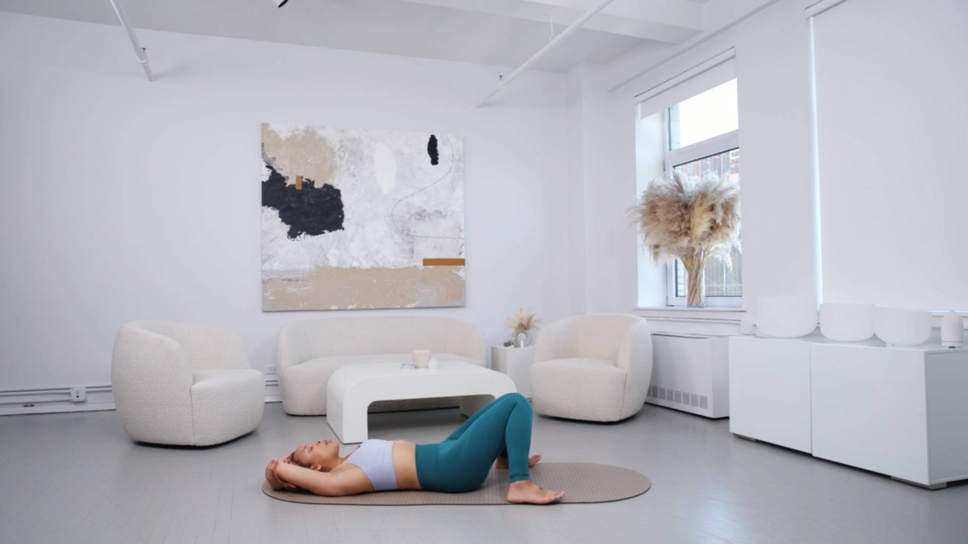 13 Min Grounding Stretch to New Beginnings (Pre & Postnatal)