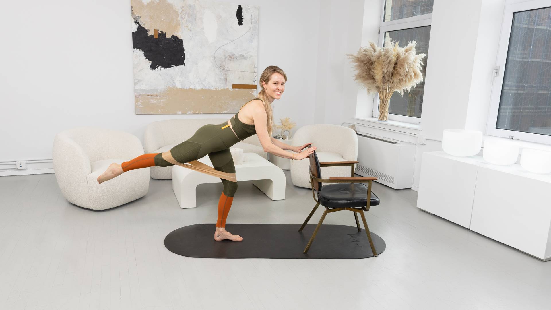 14 Min Booty Band Chair (Pre & Postnatal Friendly)