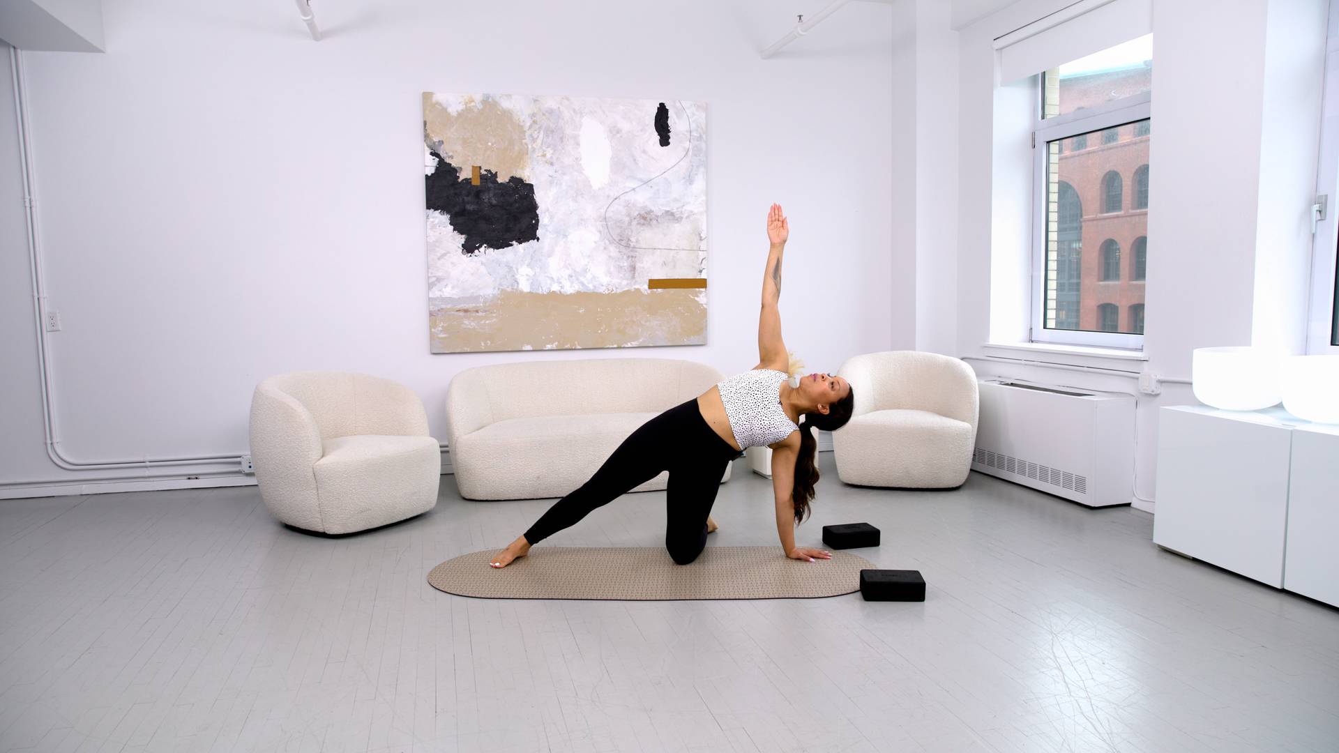 39 Min Heart Opening Vinyasa Yoga Flow