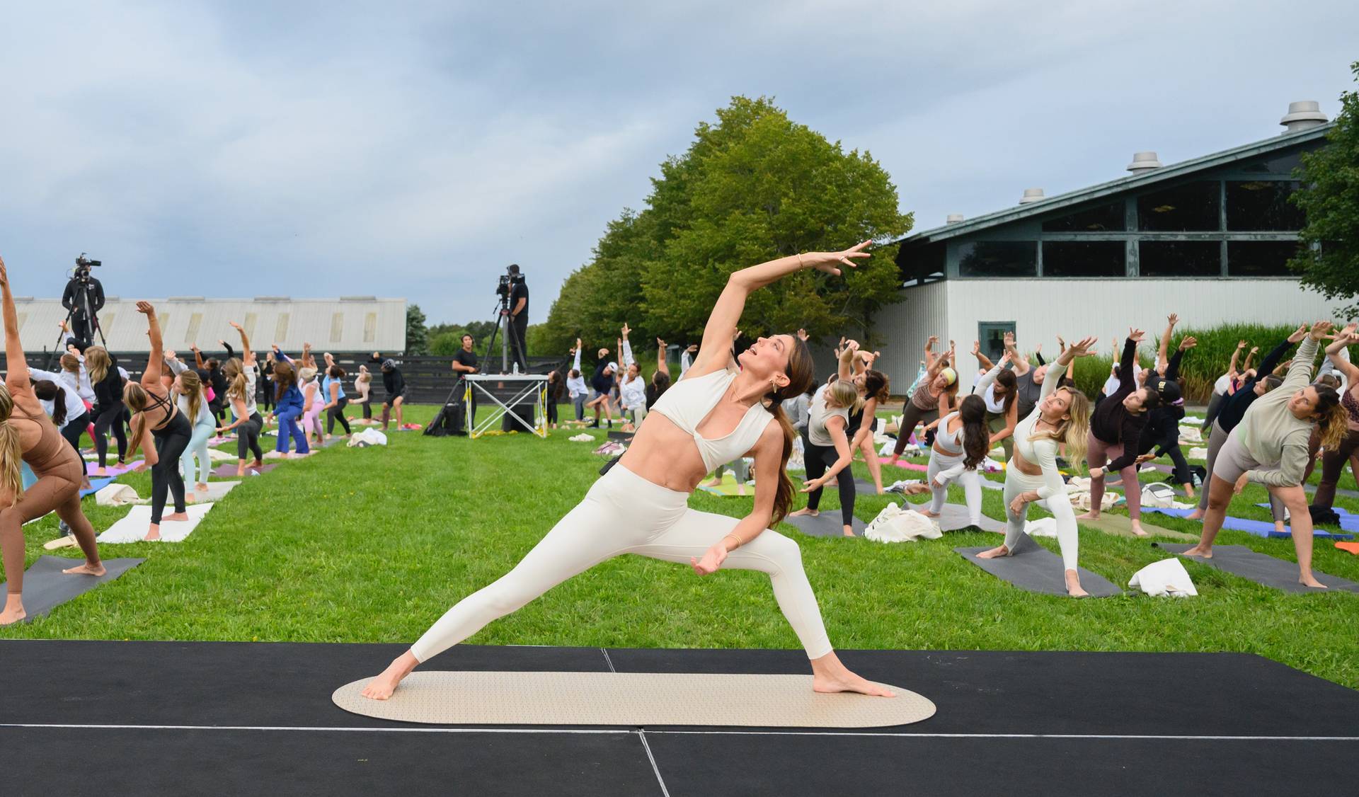 43 Min Full Body Flow & Meditation w/ MWT + Surprise Abs w/ Kim