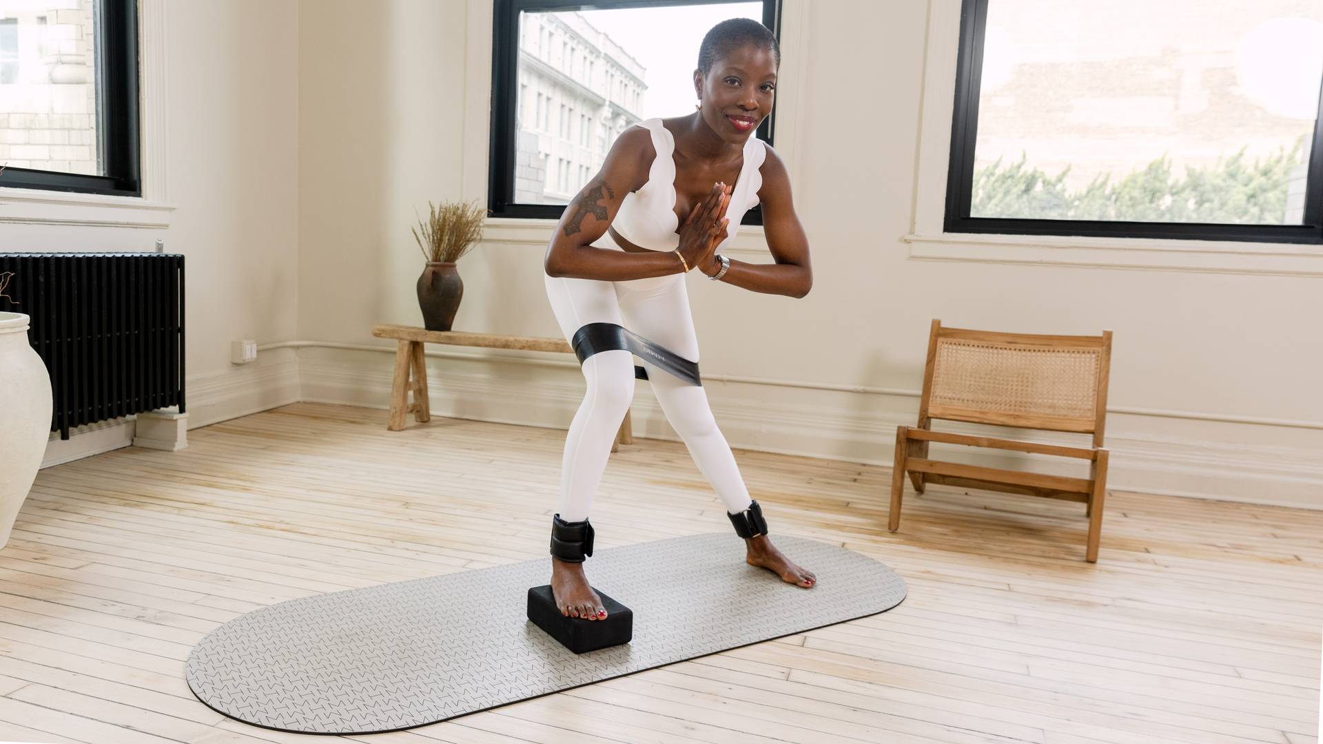 18 Min Fiery Lower Body Sculpt